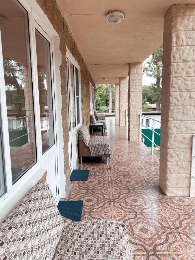 Guest House Harmony Pizunda Exterior photo