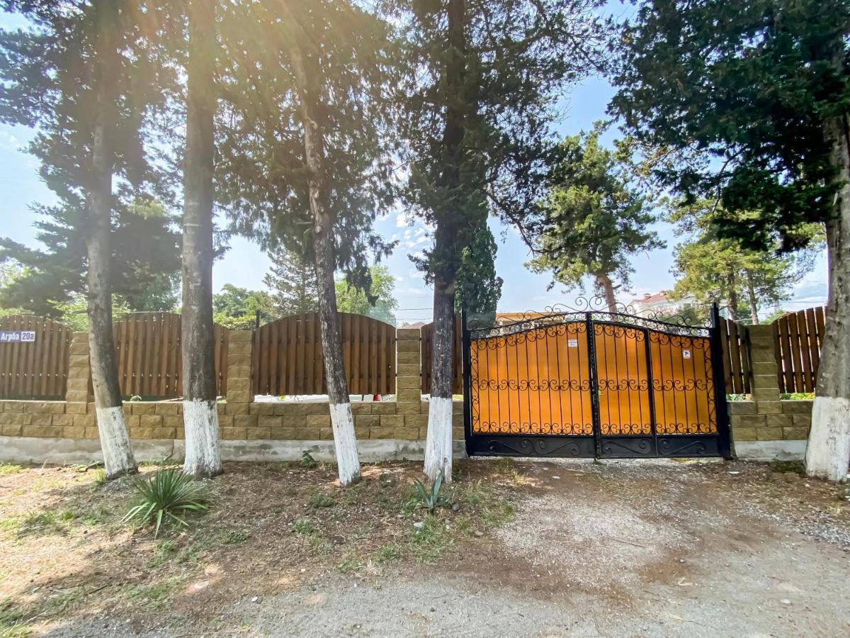 Guest House Harmony Pizunda Exterior photo