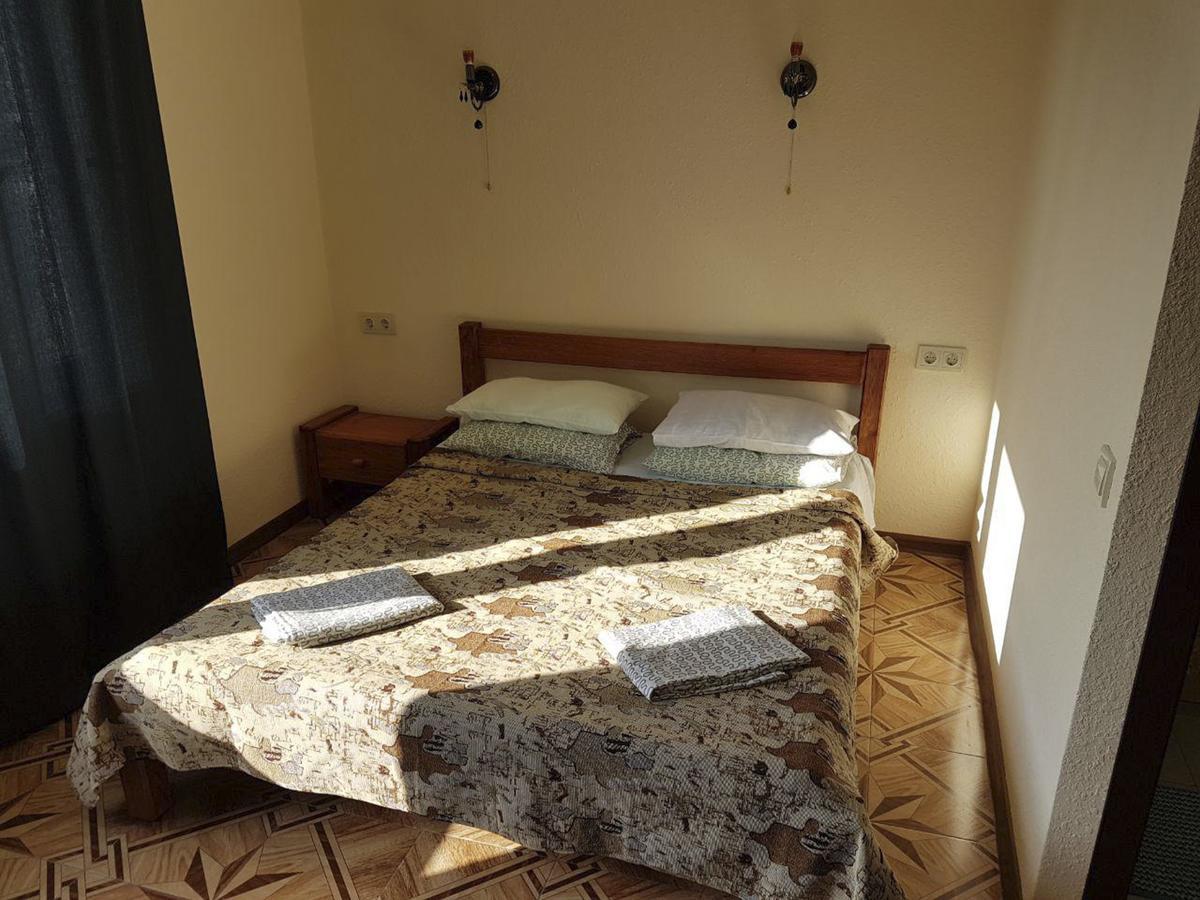 Guest House Harmony Pizunda Exterior photo